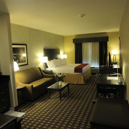 Holiday Inn Express & Suites Butler By Ihg Екстер'єр фото