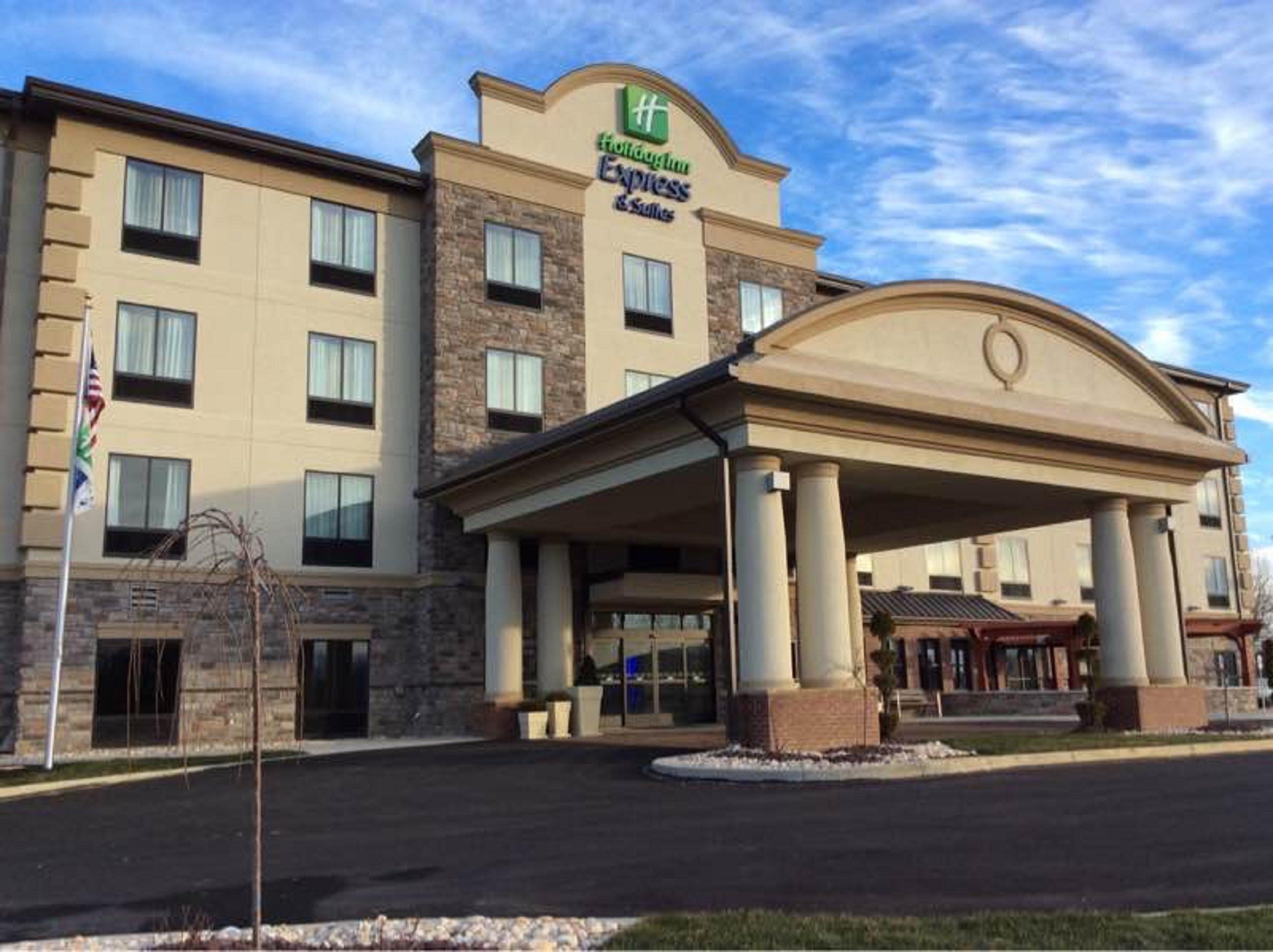 Holiday Inn Express & Suites Butler By Ihg Екстер'єр фото