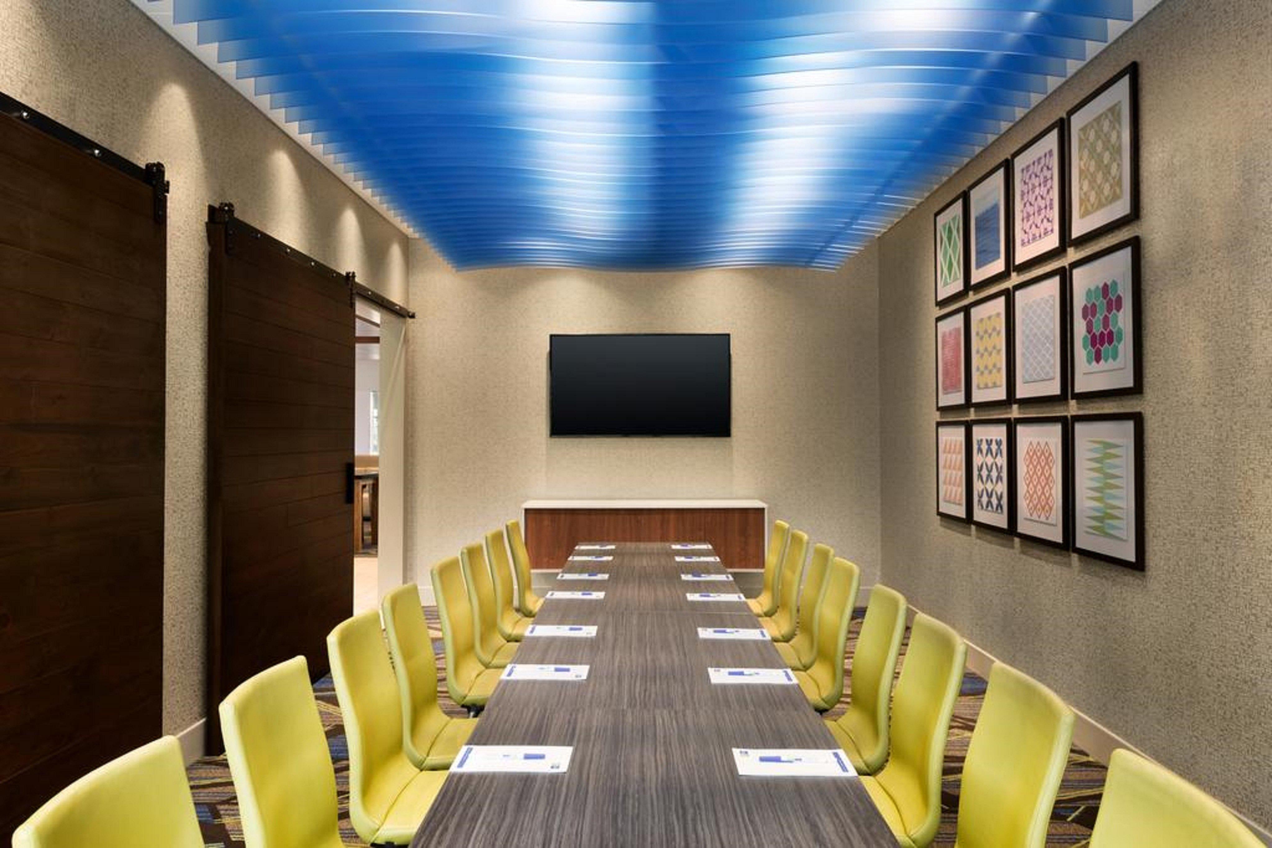 Holiday Inn Express & Suites Butler By Ihg Екстер'єр фото